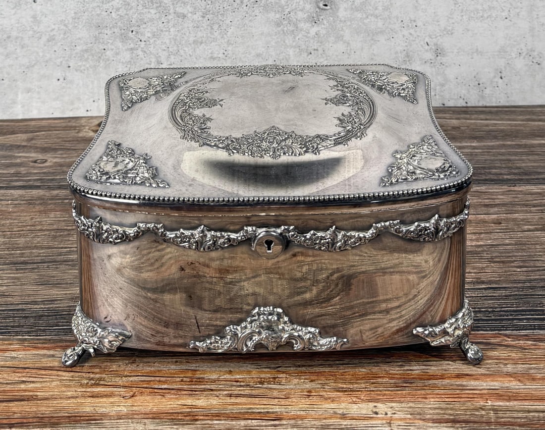 Derby Silver Plate Jewelry Box: 8 5/8" by 6 3/4" by 4 1/2"