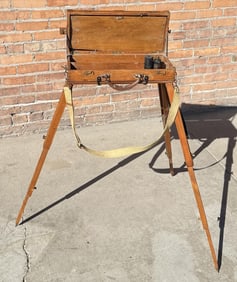 Folding Suitcase Style Artist Easel