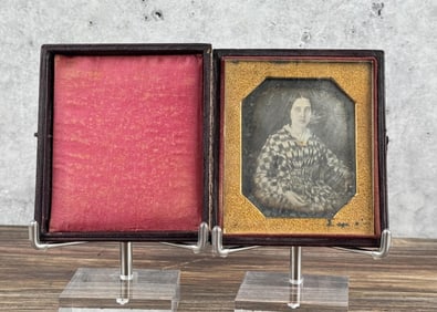 Antique Daguerreotype Photo In Case