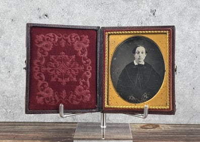 Antique Daguerreotype Photo Woman in Mourning