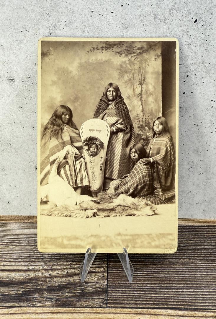 C.R. Savage Ute Chief Wooly Head Family Photo (1 of 3)