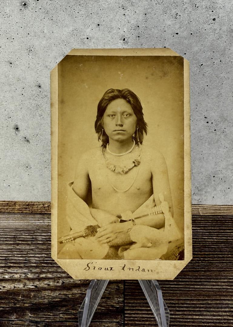 Fox on the War Path Pawnee Indian CDV Photo: Photo is taken by William Henry Jackson. Subject is Ke-wuk-o-car-war-ry, or Fox on the War-Path, or Fat George. 2 1/2" by 4".