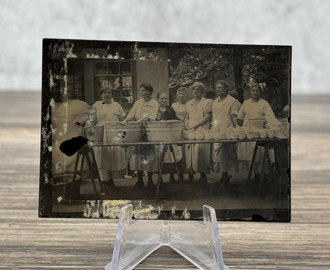 Antique Tintype Photo Occupational Dishwashers (1 of 3)