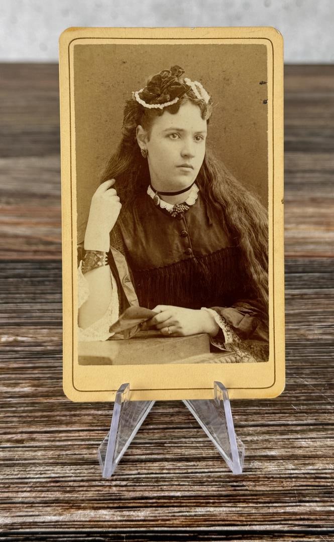 Identified Woman Valparaiso Chile CDV Photo (1 of 3)