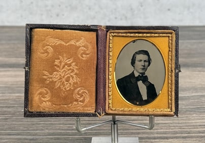Antique Ambrotype Photo Fancy Bowtie