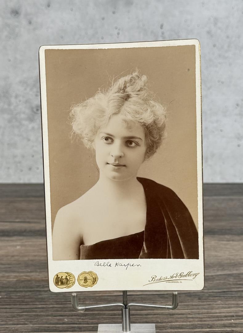 Belle Harper Opera Singer Actress Cabinet Photo: Signed. 4" by 6 1/2"