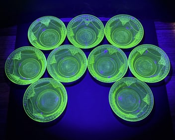 Federal Georgian Love Birds Uranium Glass Bowls