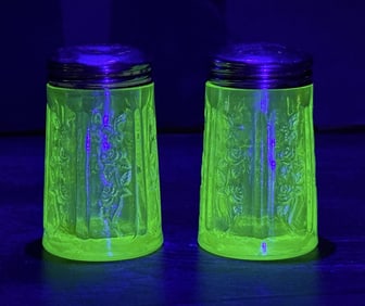 Federal Glass Uranium Sharon Salt & Pepper Shakers