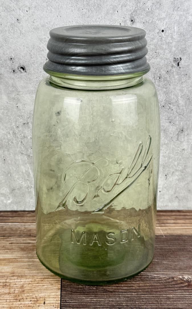 Antique Lime Green Ball Mason Jar (1 of 6)