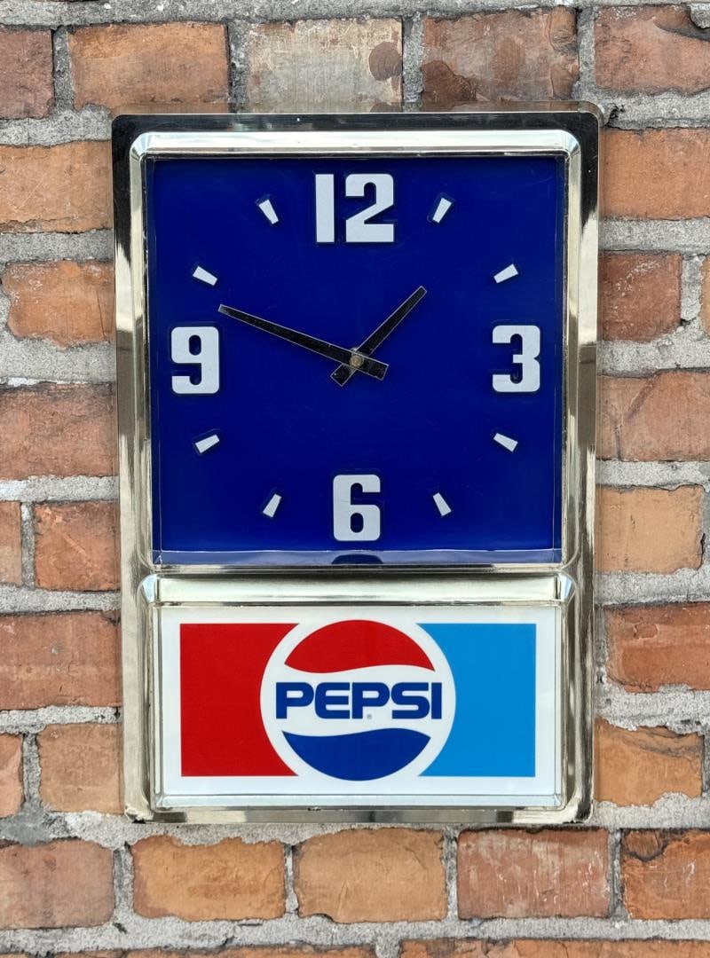 Pepsi Store Display Clock (1 of 3)