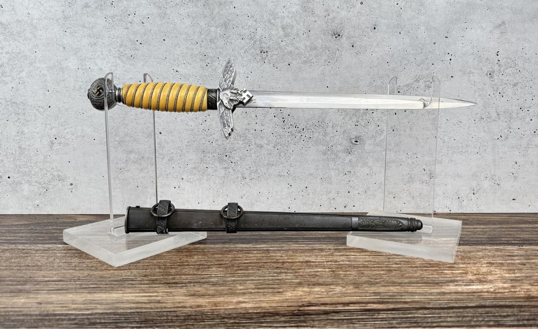 WW2 German Anton Wingen 2nd Model Luftwaffe Dagger: 15" in length.