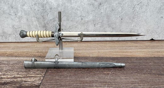 WW2 German Luftwaffe 2nd Model Miniature Dagger
