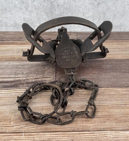 W.A. Gibbs & Son Single Grip No 4 Trap