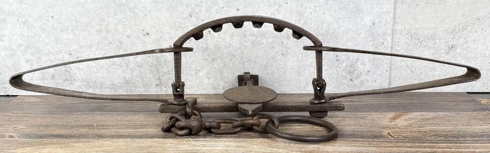 S. Newhouse Slick Pan No 5 Bear Trap