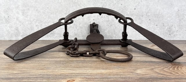 S. Newhouse Slick Pan No 5 Bear Trap