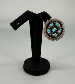 George & Lupeta Leekity Zuni Earring