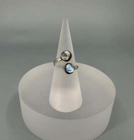 Sterling Silver Mother of Pearl Ring