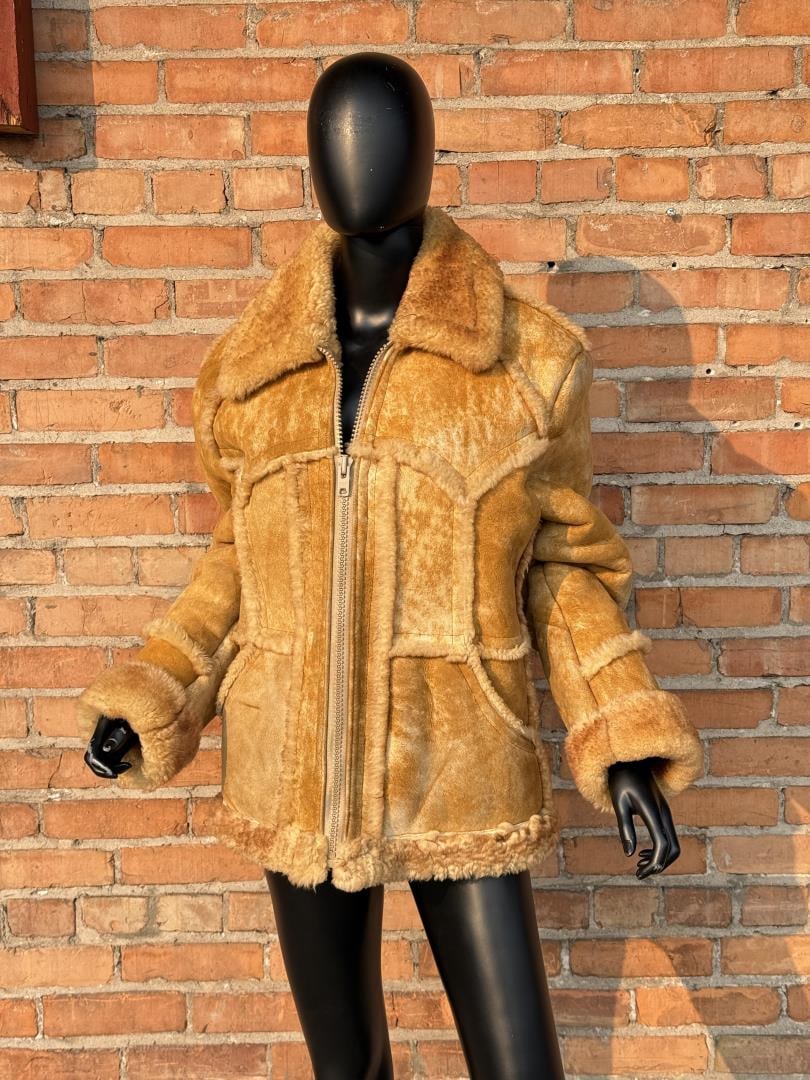Vintage Marlboro Shearling Leather Jacket (1 of 5)