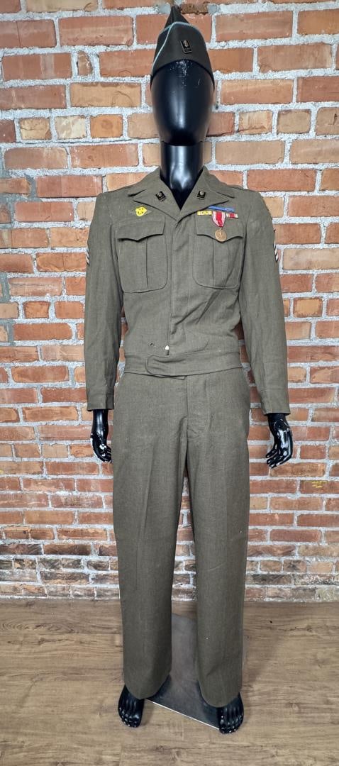 WW2 US Army 25th Infantry Division Uniform (1 of 19)