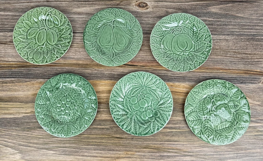Bordallo Pinheiro Majolica Plates: 7 1/2" diameter.