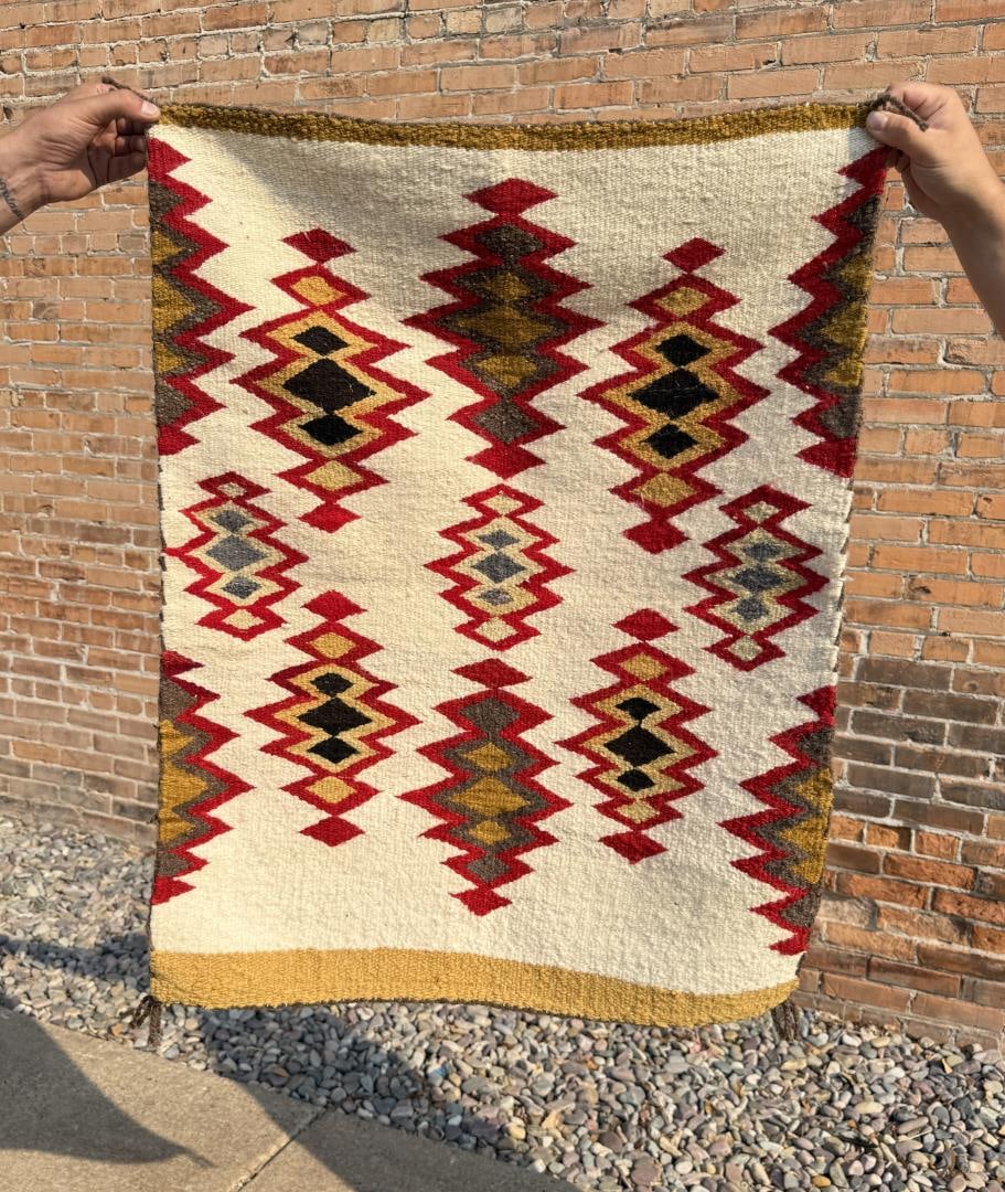 Navajo Indian Ganado Blanket Rug: 27 1/2" by 34"