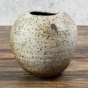 Vivika and Otto Heino Studio Pottery Vase