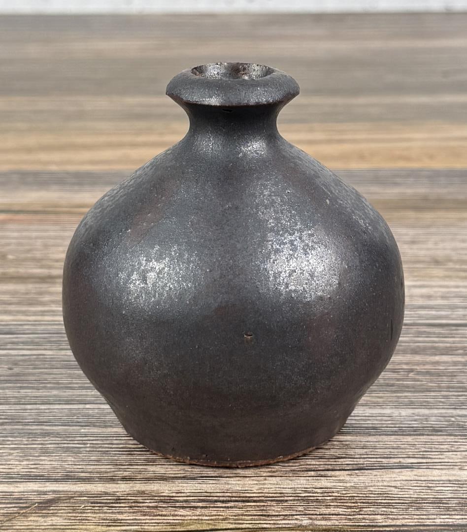 Monte Dolack Montana Studio Pottery Weed Pot (1 of 7)