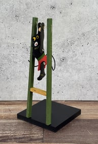 Black Americana Squeeze Trapeze Wooden Toy