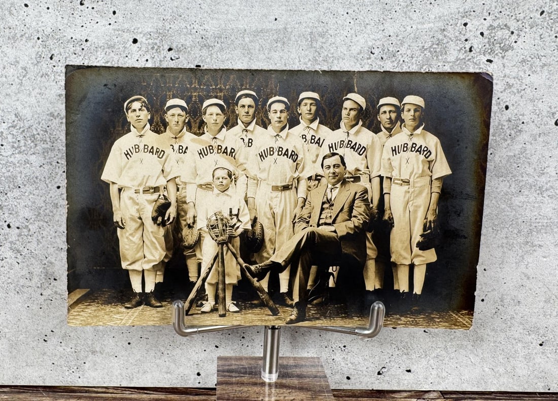Hubbard Baseball Team RPPC Postcard (1 of 3)