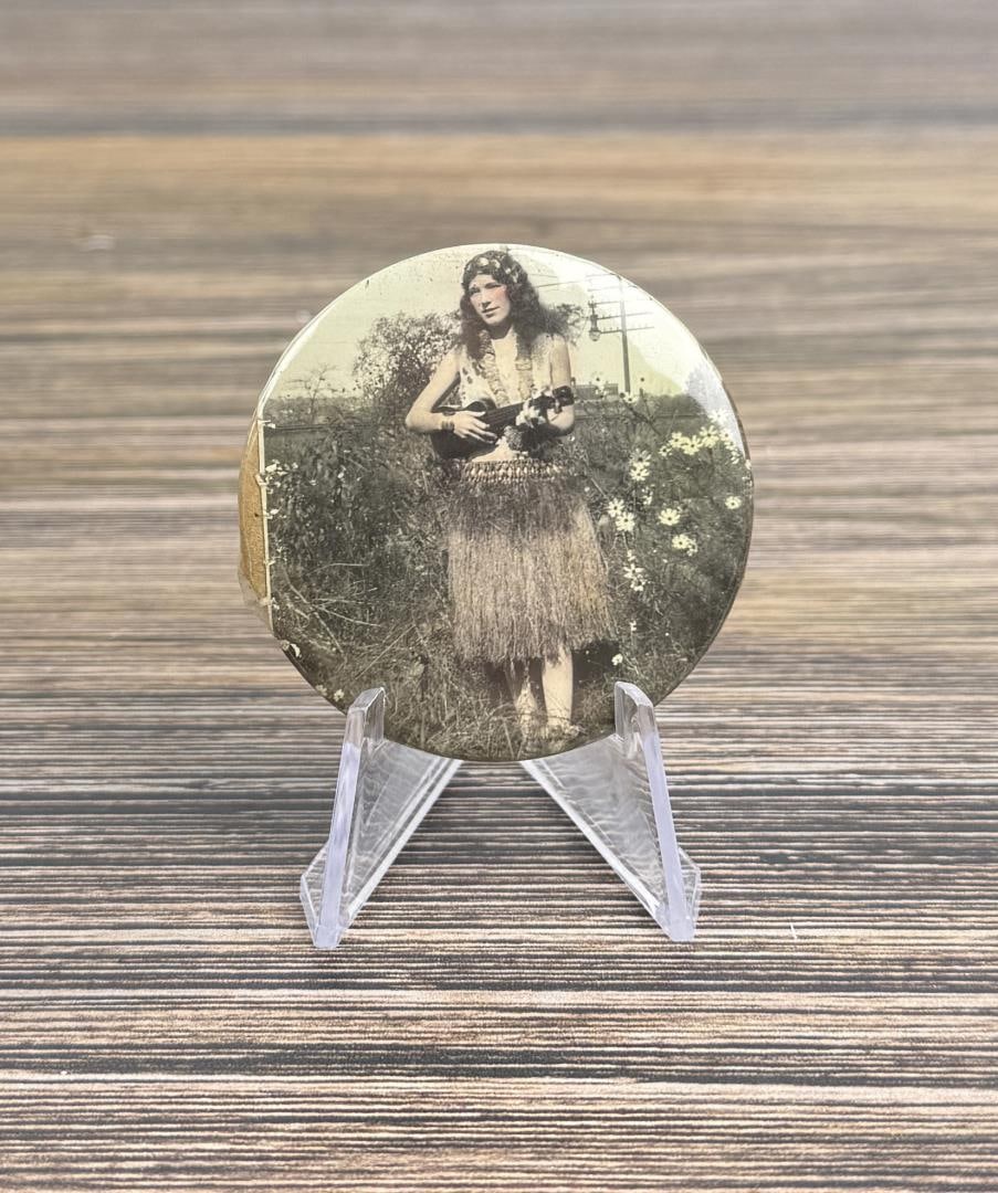 Celluloid Photo Pocket Mirror Hawaii Hula Girl: 2" diameter.