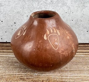 Christine Nieto Santa Clara Pot