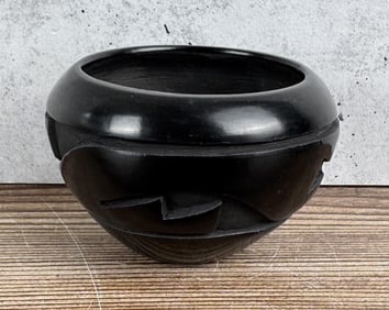 Cookie Tafoya Santa Clara Pueblo Pot
