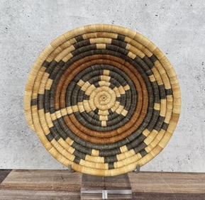 Laura Lomayestewa Second Mesa Hopi Supai Basket
