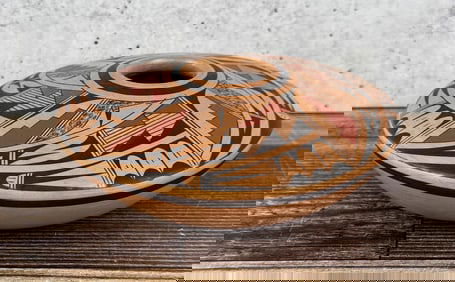 Gloria Kahe Hopi Seed Jar Pot