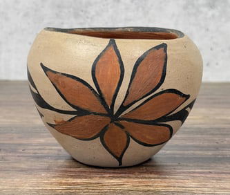 Santo Domingo Pueblo Pot
