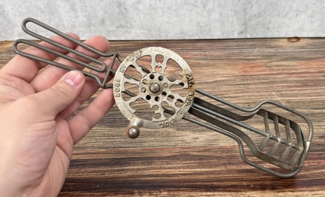 Antique Cast Iron 1901 The Hill Egg Beater Mixer