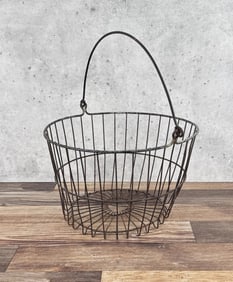 Montana Farmhouse Wire Egg Basket