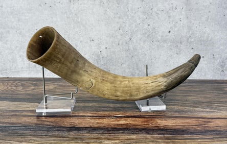Antique Frontier Powder Horn