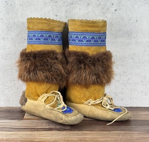 Canadian Metis Cree Indian Beaded Mukluks