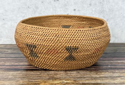 Washoe Native American Indian Single Rod Basket