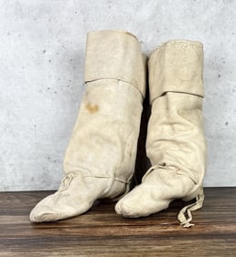 Native American Indian Pueblo Moccasins