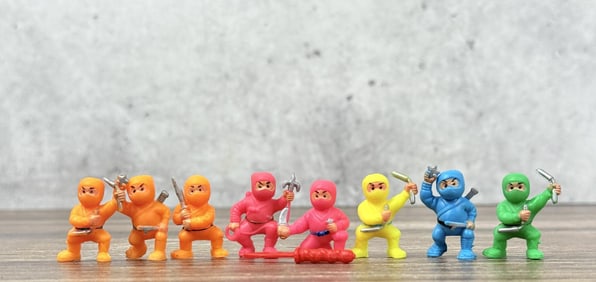 Group Of Squinkies Ninja Mini Figures