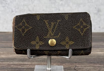 Louis Vuitton Monogram Multicles 4 Key Holder