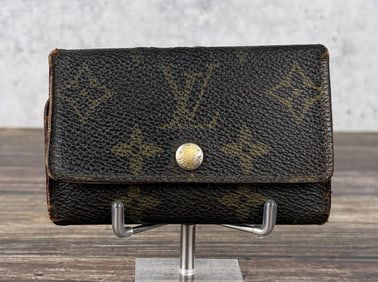 Louis Vuitton Monogram Multicles 6 Key Holder