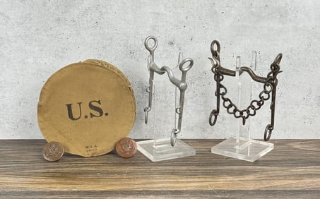 Group Of US Cavalry Items