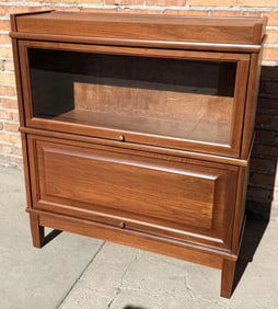 Levenger Well Read Life Lawyers Barrister Bookcase