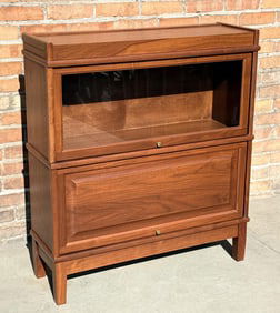Levenger Well Read Life Lawyers Barrister Bookcase