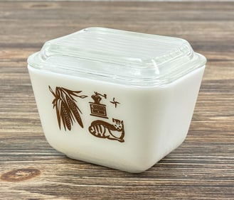 Pyrex Early American Refrigerator Jar