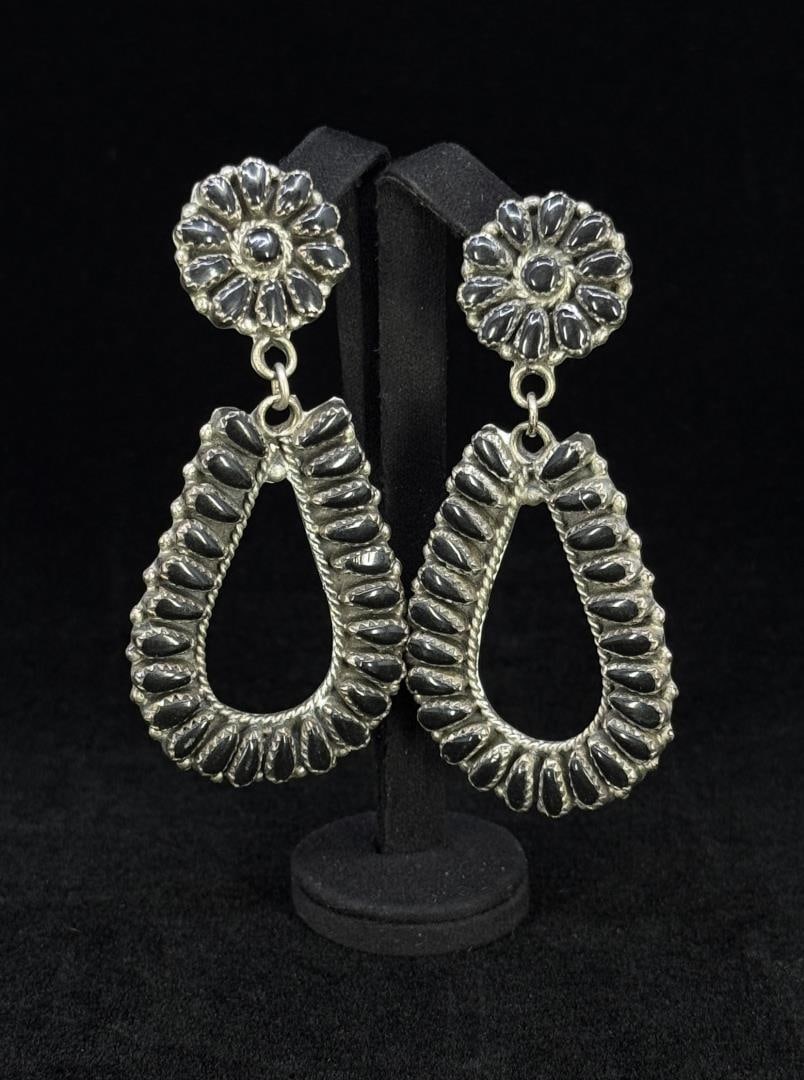 Zuni Petit Point Sterling Silver Onyx Earrings (1 of 5)