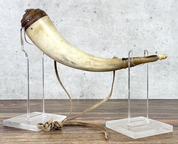 Nicely Made Frontier Powder Horn